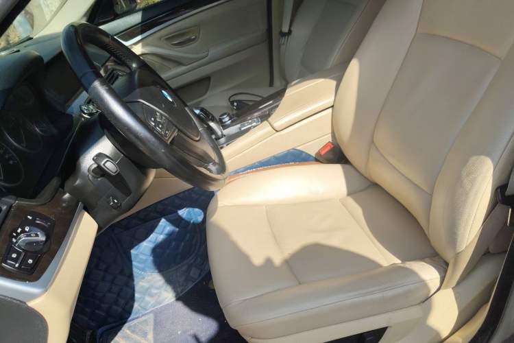 Used BMW 5 Series 2012 523Li Luxury Model