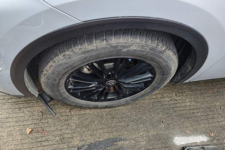 Used Venucia V 2021 260T Idol Edition