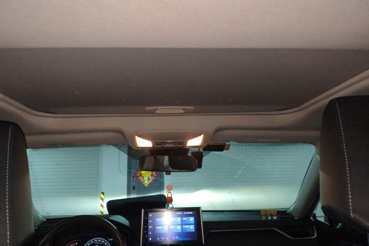 Used Toyota RAV4 2021 2.0L CVT Two-Wheel Drive Fashion PLUS Edition
