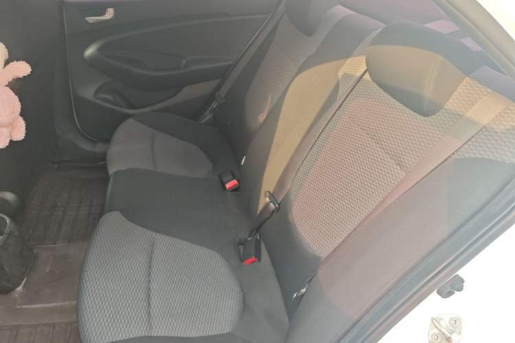 Used Hyundai Verna (older generation) 2017 1.4L Manual Huancai Edition China V Standard