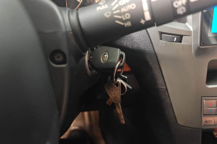 Used Subaru Outback 2011 2.5i Luxury Navigation Edition Vehicle Key