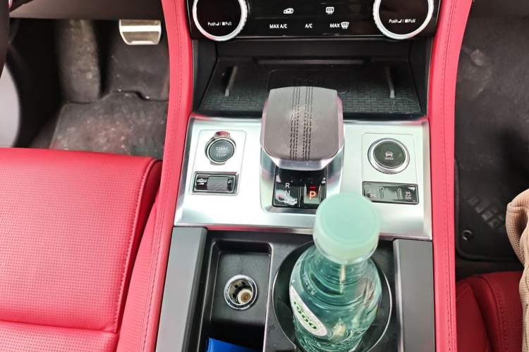 Used Jaguar F-PACE 2024 P250 R-Dynamic SE
