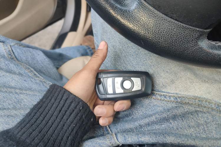 Used BMW 5 Series 2012 523Li Luxury Model
