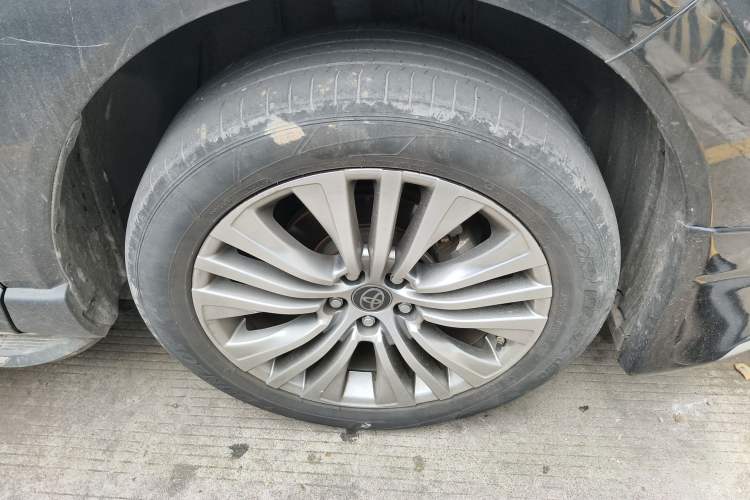 Used Toyota Harrier 2023 2.0L CVT Two-Wheel Drive Deluxe Edition