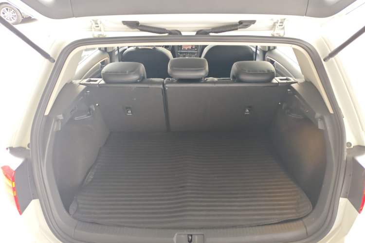 Used Volkswagen Golf 2019 200TSI DSG Comfort & Ambition Edition China VI Standard Trunk