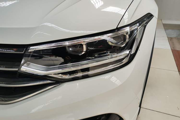 Used Volkswagen Tiguan L 2022 330TSI Automatic Two-Wheel Drive R-Line Enhanced Edition
