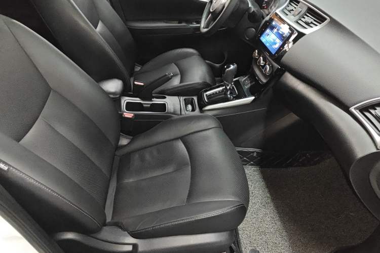 Used Nissan Sylphy 2019 1.6XV CVT Smart Connect Luxury Edition China VI Standard Right Front Seat