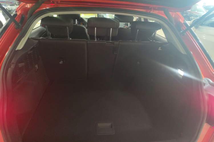 Used Audi Q2L 2018 35 TFSI Launch Exclusive Edition China VI Trunk