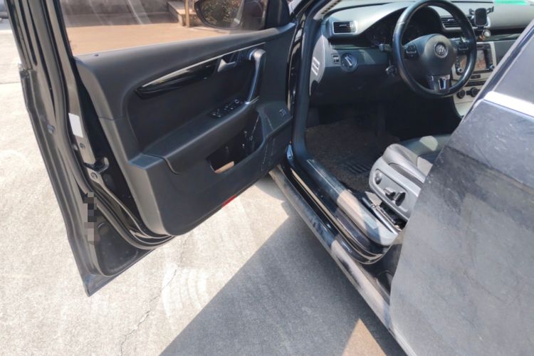 Used Volkswagen Magotan 2015 1.8TSI Luxury Model Driver Seat