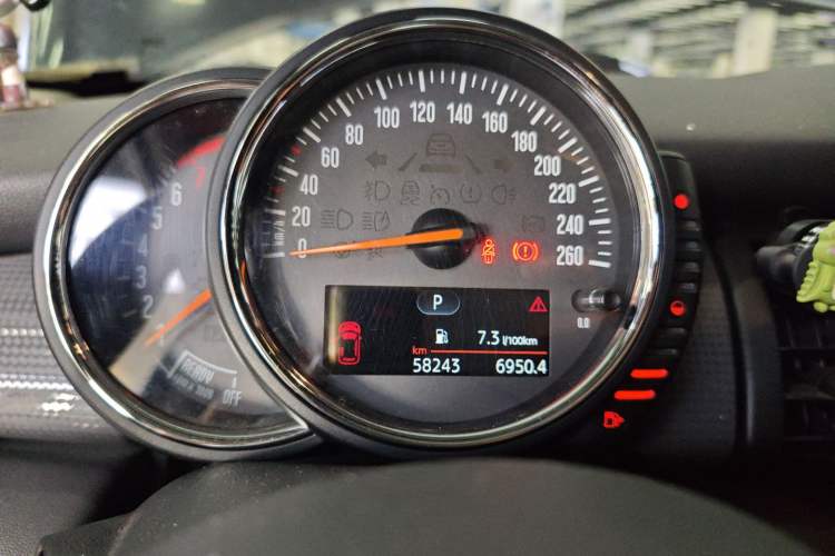 Used MINI MINI 2014 1.5T COOPER Fun