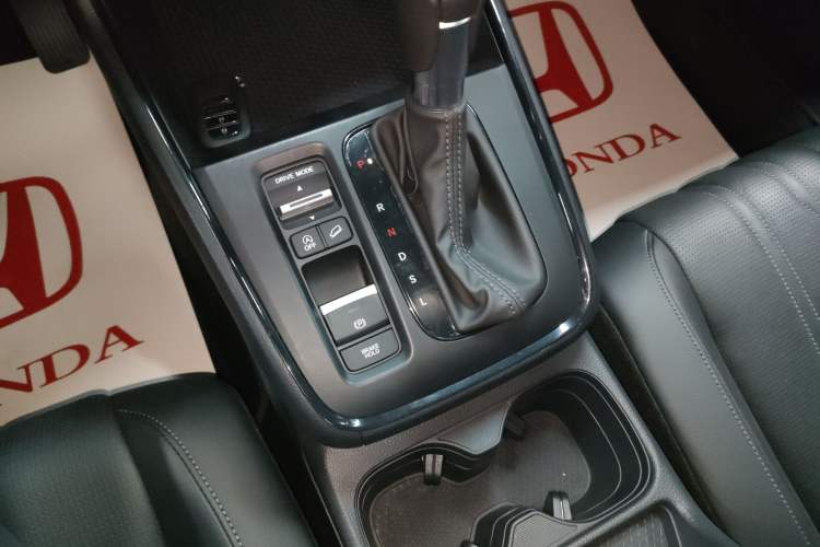 Used Honda Breeze 2025 240TURBO Two-Wheel-Drive Luxury Edition 5 Seats Gear Lever