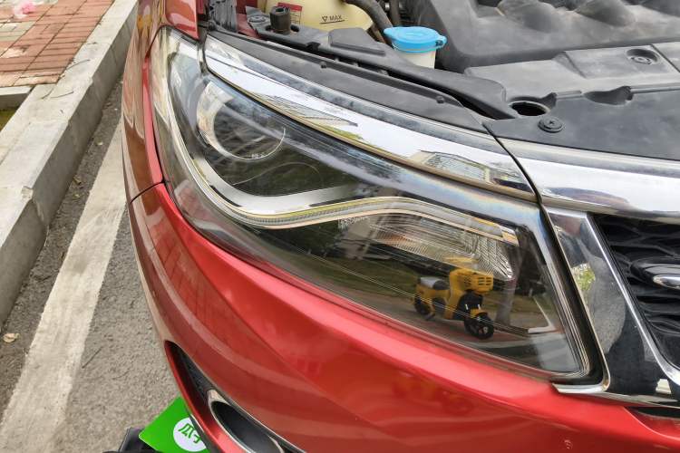 Used Chery Tiggo 5 2016 2.0L CVT Family Deluxe Edition Right Front Headlight