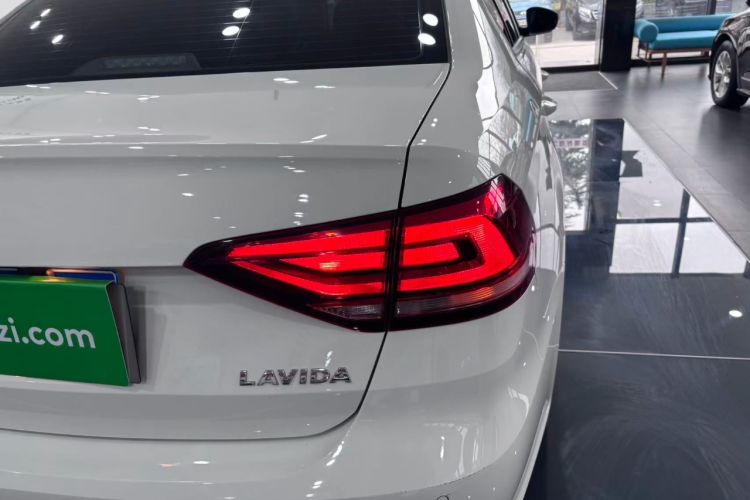 Used Volkswagen Lavida 2019 Lavida Start 1.5L Manual Fashion Edition China VI Standard