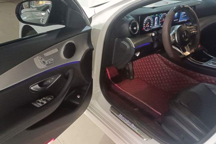 Used Mercedes-Benz E-Class 2019 E 260 Sport Edition Driver Seat