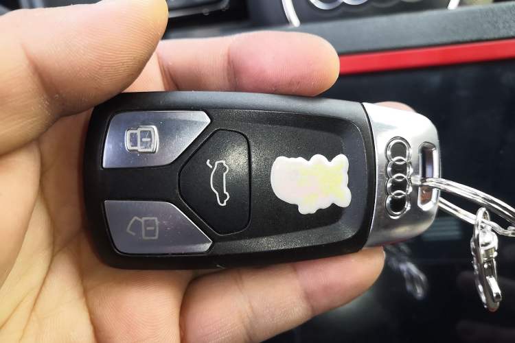 Used Audi A4L 2017 Plus 40 TFSI Ambition Model
