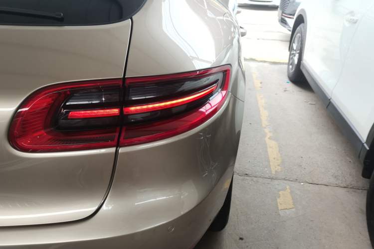 Used Porsche Macan 2014 Macan 2.0T
