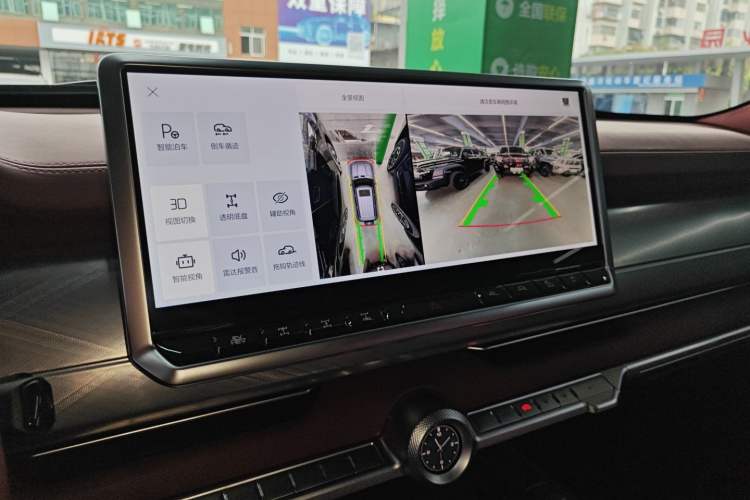 Used Tank 700 New Energy 2024 Hi4-T Extreme Edition Audio And AC Panel