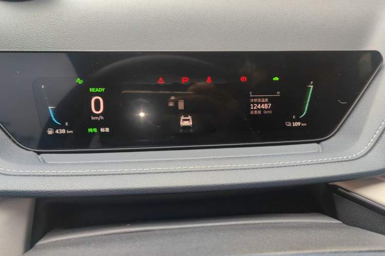 Used Wey Macchiato 2021 1.5L DHT Custom Edition Odometer Close Up