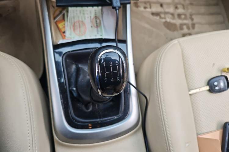 Used Changan Eado 2015 1.6L Manual Luxury Model China IV Standard
