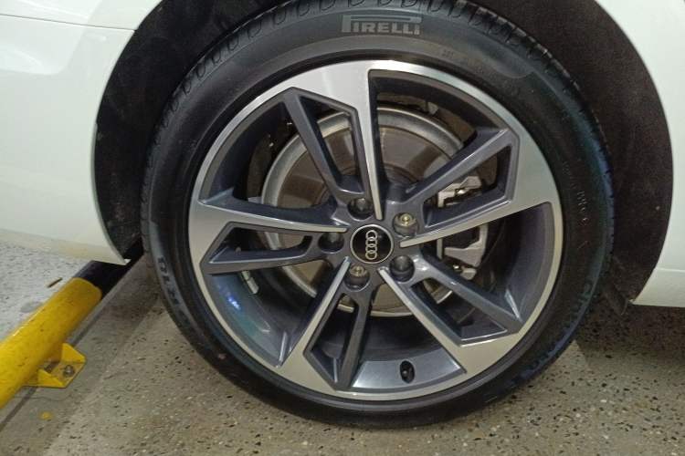 Used Audi A4L 2024 40 TFSI Fashion Dynamic Model
