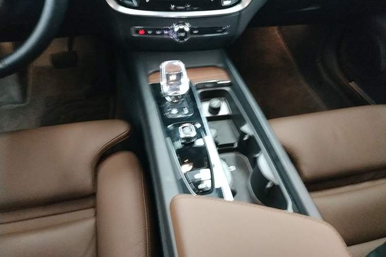 Used Volvo S60 2025 B4 Zhiyuan Luxury Edition
