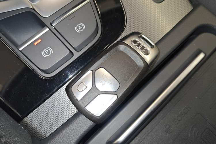 Used Audi Q5L 2022 Updated 45T Luxury Dynamic Version Interior 1