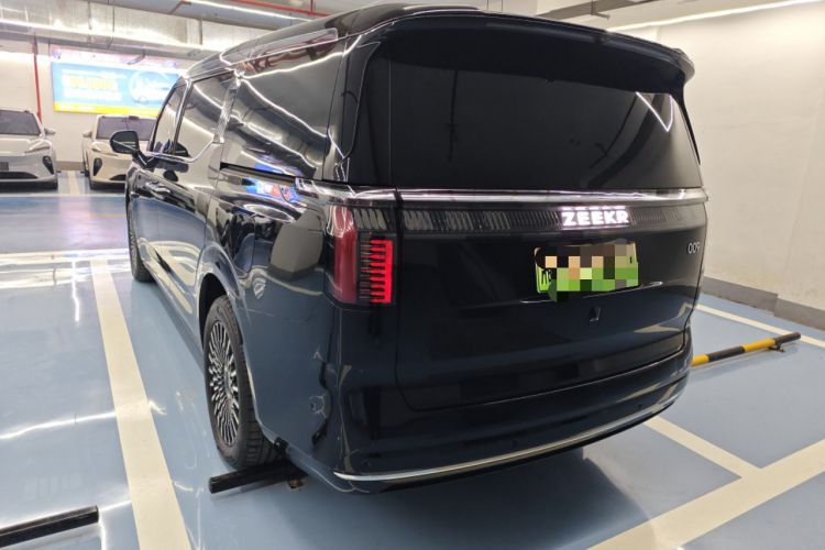 Used Zeekr 009 2024 7-Seater Walk-Through Version Four-Wheel Drive 108 kWh