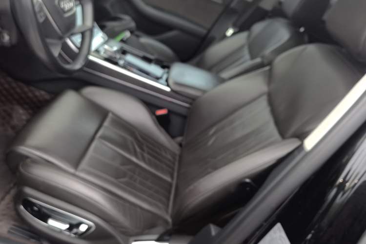 Used Audi A8 2019 Facelifted Plus A8L 50 TFSI quattro Comfort Version
