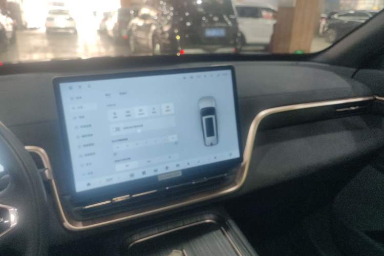 Used Dongfeng eπ eπ008 2024 210Max Range-Extended Version 6 Seats