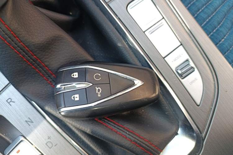 Used CHANGAN OSHAN X7 2021 1.5T Automatic Luxury Model Vehicle Key