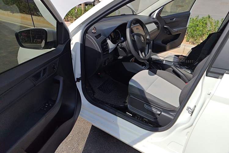 Used Skoda Fabia 2017 1.4L Automatic Car Enjoy Edition