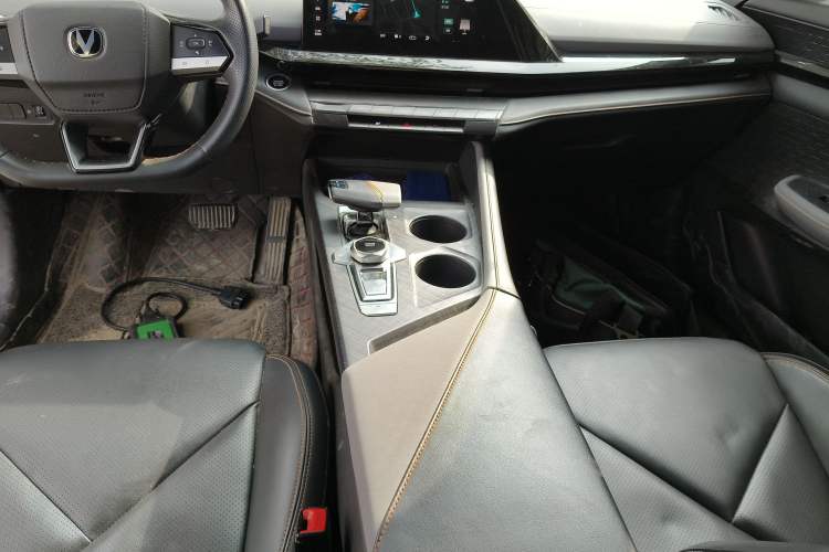 Used Changan UNI-V 2022 1.5T Excellence Model
