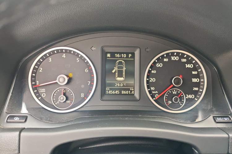 Used Volkswagen Tiguan 2012 1.8TSI Automatic Two-Wheel Drive Elite Edition Instrument Cluster