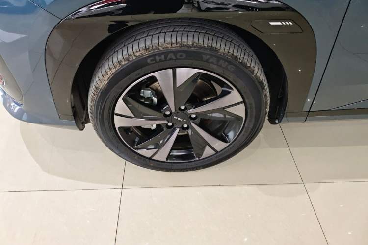 Used AION V 2026 Model Aion Tyrannosaurus Family Edition 520 Zhi Zun Edition
