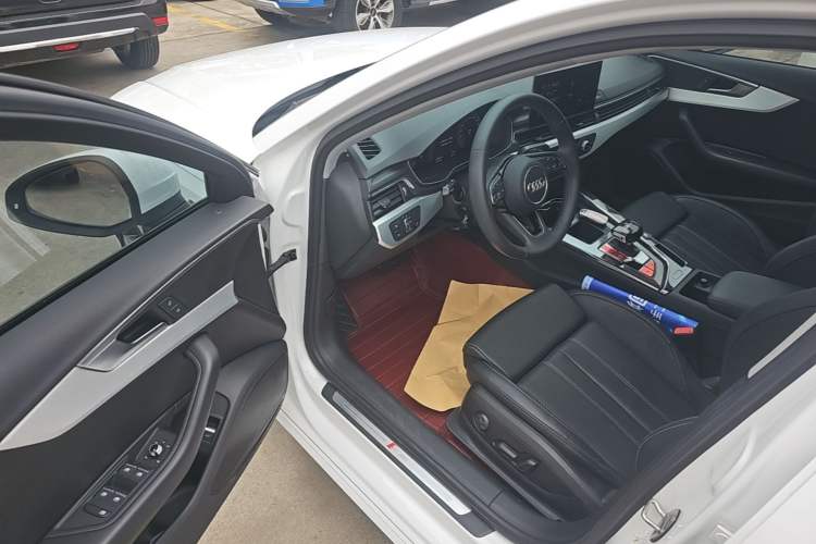 Used Audi A4L 2020 40 TFSI Fashion Dynamic Model Driver Seat