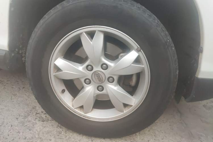 Used BYD S6 2013 Platinum Edition 2.0L Manual Luxury Model