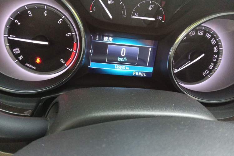 Used Buick Verano 2017 Sedan 15S Automatic Leading Model Odometer Close Up