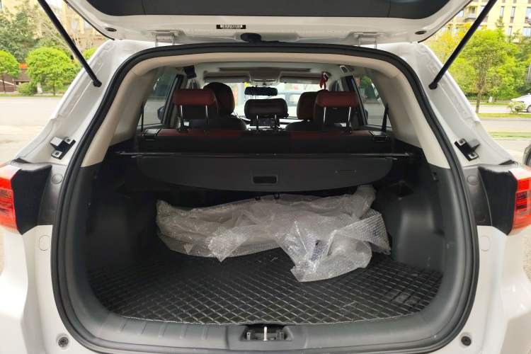 Used CHANGAN CS75 2023 Enjoy Edition 1.5T DCT Luxury Version Trunk