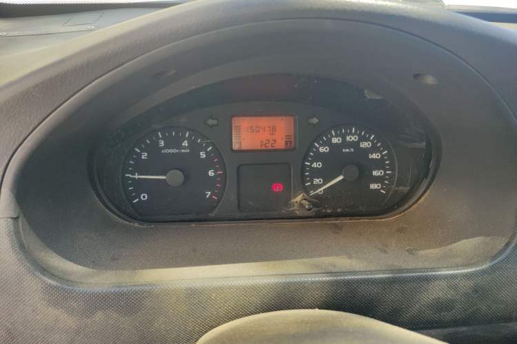 Used Wuling Rongguang 2011 1.2L Base Version
