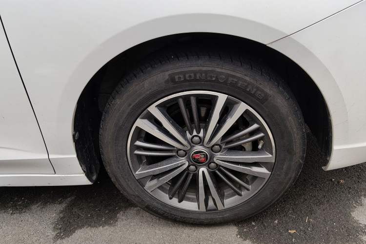 Used Roewe i5 2019 1.5L Automatic 4G Connected Langhao Edition
