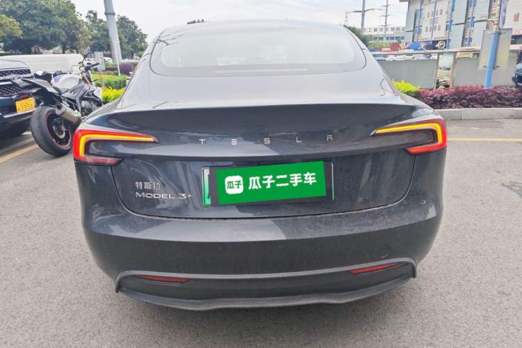 Used Tesla Model 3 2023 Long-Range All-Wheel-Drive Version
