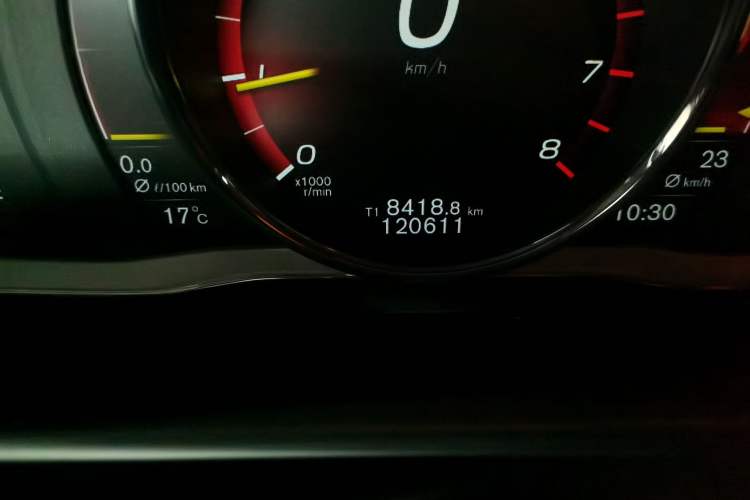 Used Volvo S60 2018 S60L T4 Smart & Ambitious Edition Odometer Close Up