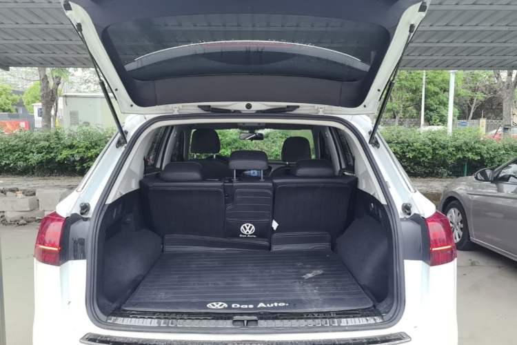 Used Volkswagen Tayron 2019 330TSI Two-Wheel Drive Luxury Model China VI Standard Trunk