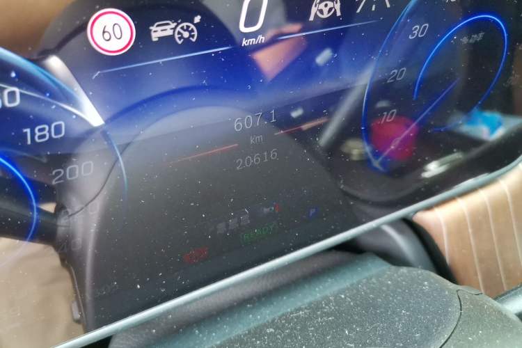 Used Mercedes-Benz EQE SUV 2024 350 4MATIC Luxury Edition Odometer Close Up