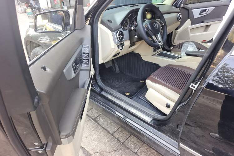 Used Mercedes-Benz GLK-Class 2015 GLK 260 4MATIC Fashion Edition Ultimate Version