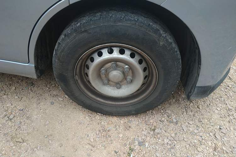 Used Wuling Yangguang 2024 300km Range Practical Window-Sealed Version 60kW
