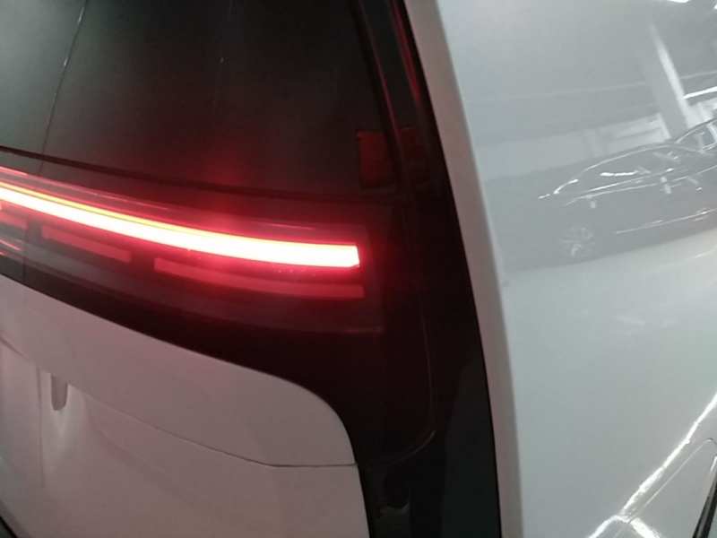 Used Li Auto MEGA 2025 Home Family Special Edition — 7