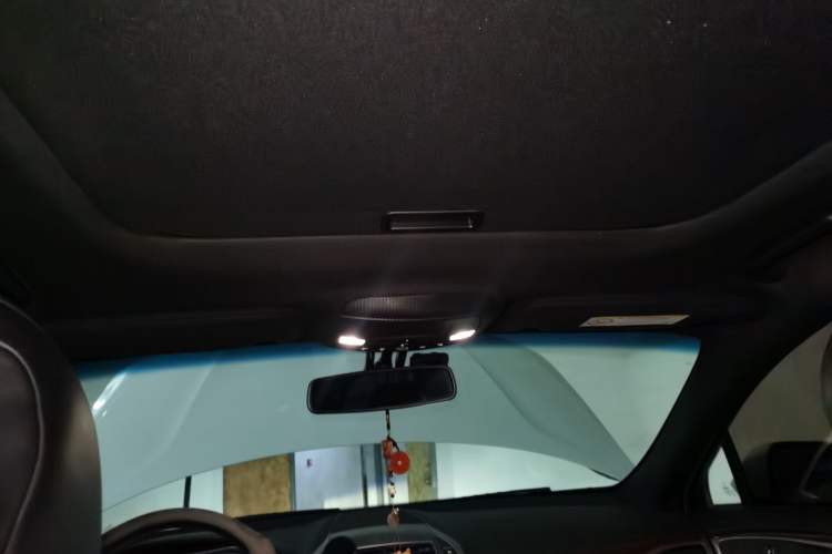 Used Lincoln MKZ 2019 2.0T Luxury Edition China VI Headliner