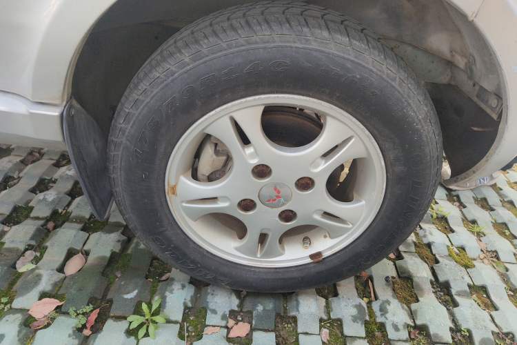 Used Wuling Rongguang 2011 1.2L Standard Version
