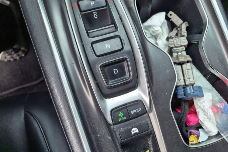 Used Honda Accord 2018 Rui Hybrid 2.0L Rui Ling Edition China VI Gear Lever